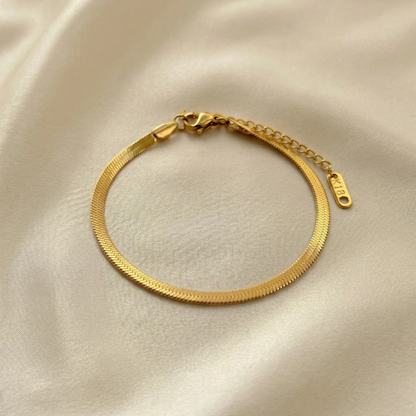 Asteria™ Snake Bracelet