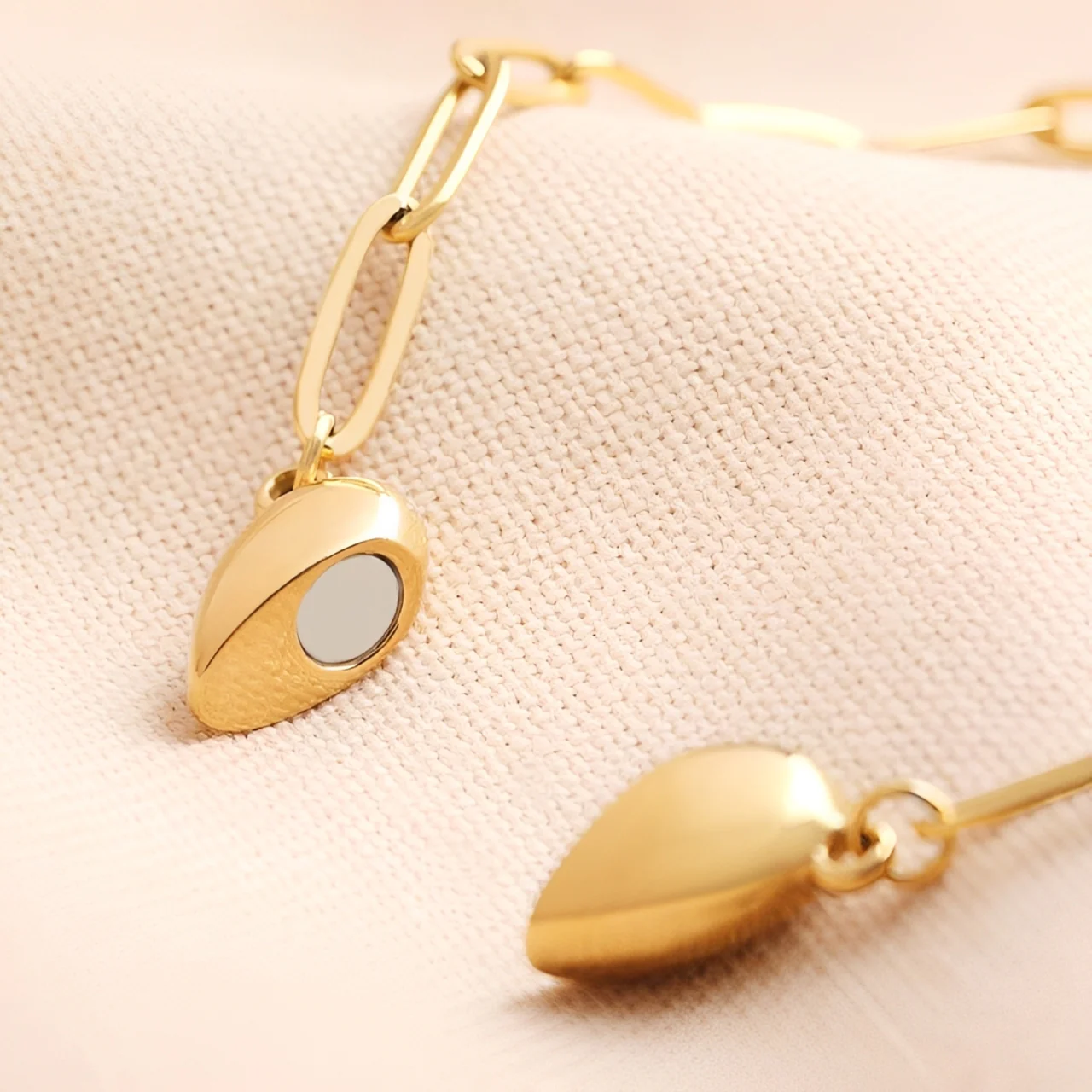 Collar Corazón Magnético