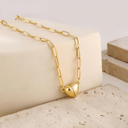 Collar Corazón Magnético